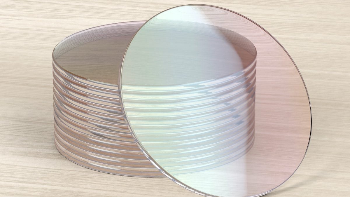 Uncut eyeglasses lens